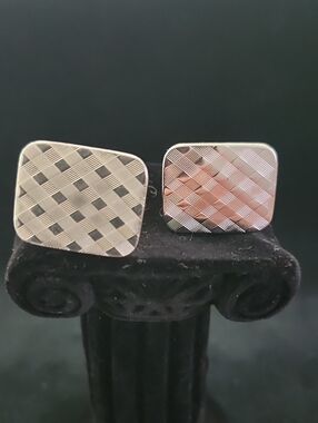 Classic Silver Tone Textured Plaid Rectangular Cufflinks